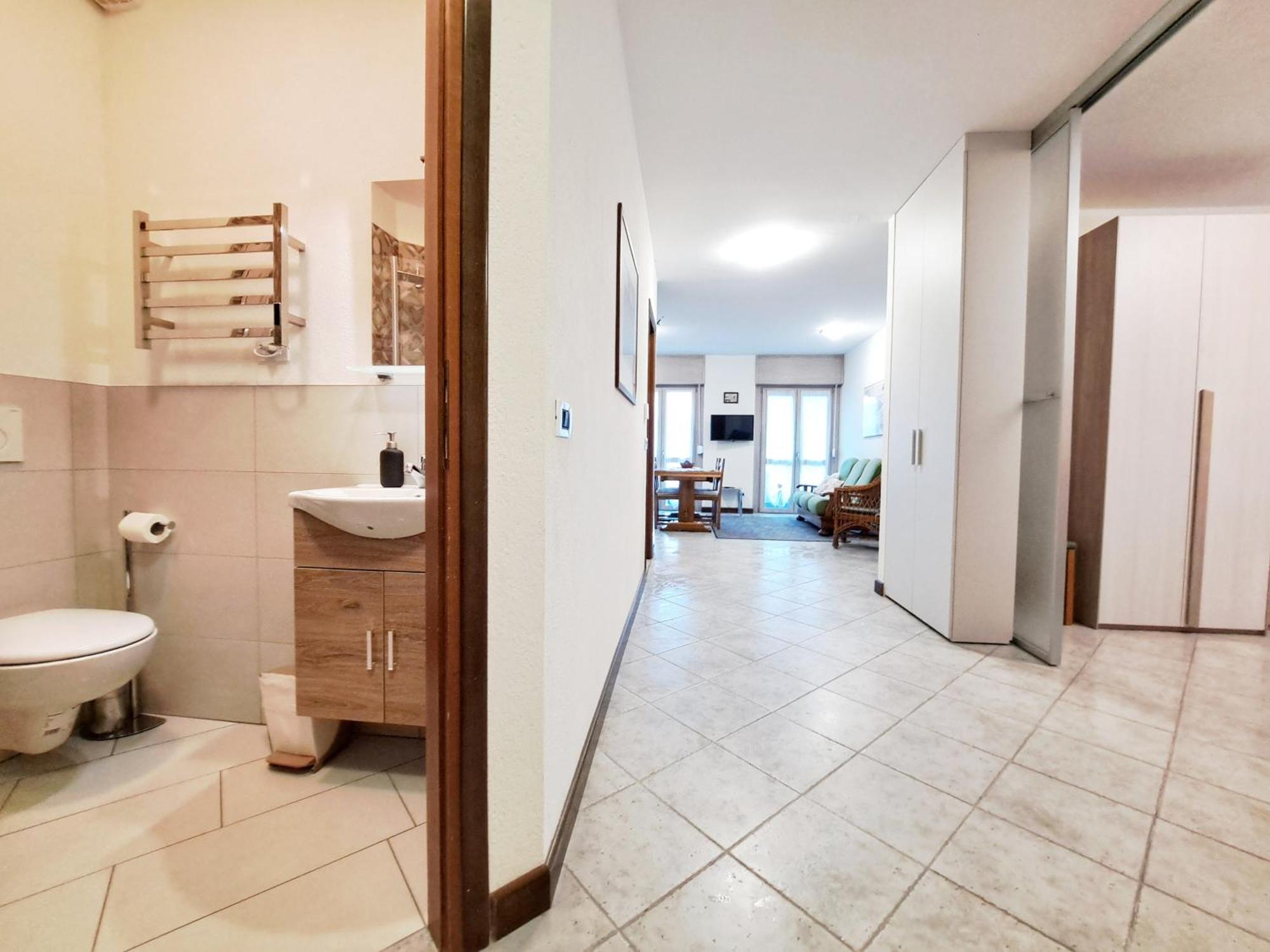 Casa Alpina - Appartamento Aosta Habitación foto